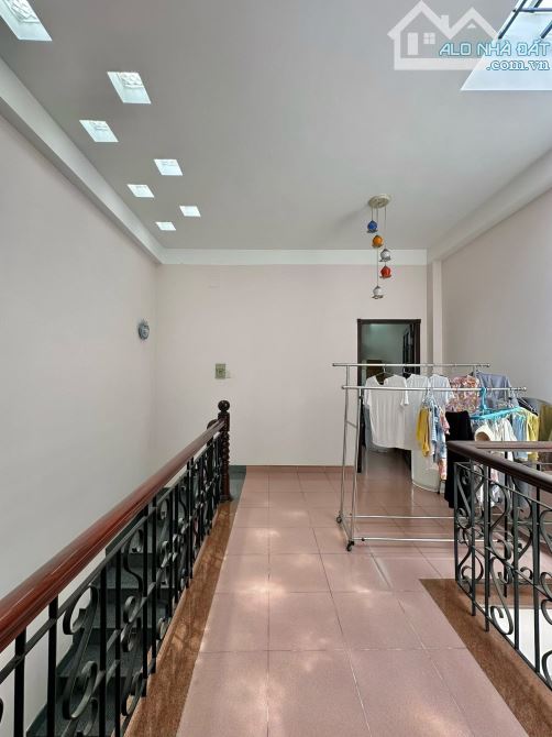 4TẦNG - 80M2 KHU VIP HXT D2 - 🚗NGỦ NHÀ - NHỈNH 17 T.Ỷ - 12