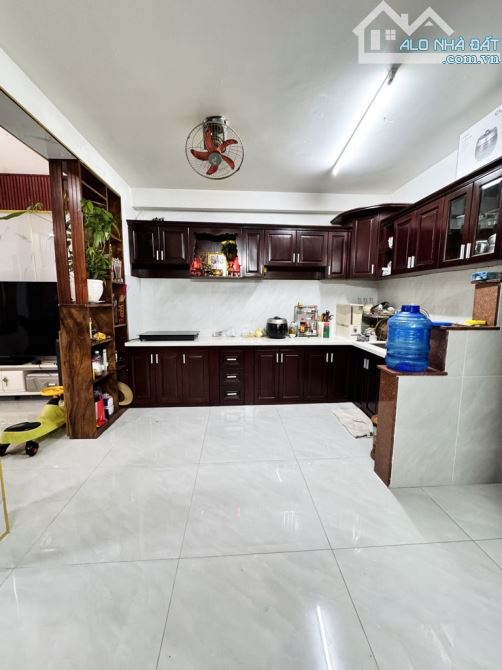 NHÀ 5 TẦNG - 72M² A4 - NGANG 6M - HXH 7 CHỖ THÔNG SÁT MT - XE HƠI NGỦ NHÀ - GẦN EMART 2 - 12