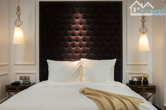 Chủ vay Bank 200 Tỷ- Khách sạn Mặt Phố Nhà Chung - 350m2 - MT 12m - 328 tỷ - DT 6 tỷ/tháng