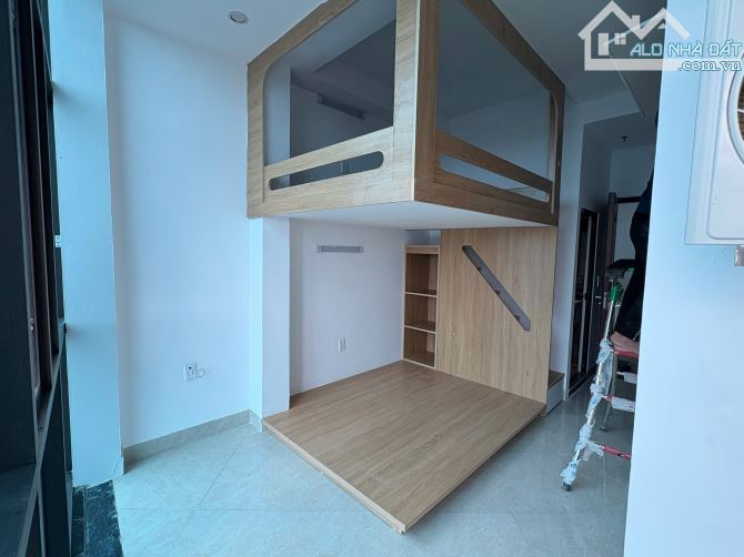 Cho Thuê CCMN 326 Nguyễn Trãi Thanh Xuân 30m2 Gác Xép + Giường Ban Công Thang Máy Trống 24 - 13