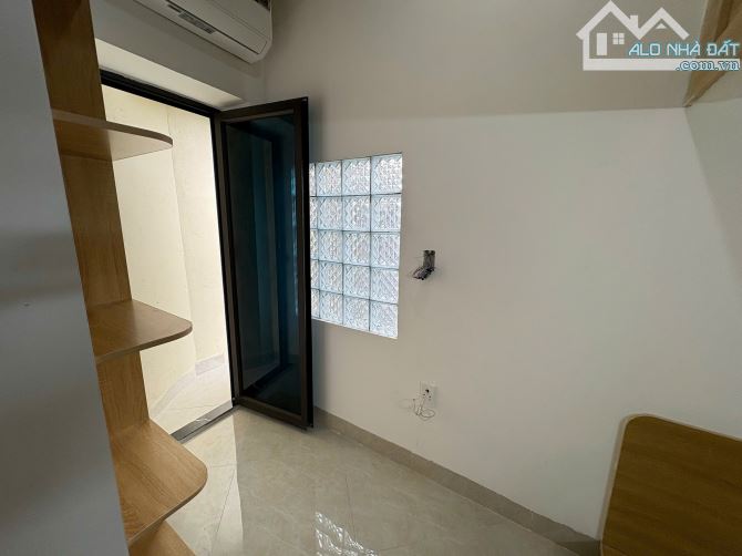 Cho Thuê CCMN 326 Nguyễn Trãi Thanh Xuân 30m2 Gác Xép + Giường Ban Công Thang Máy Trống 24 - 14