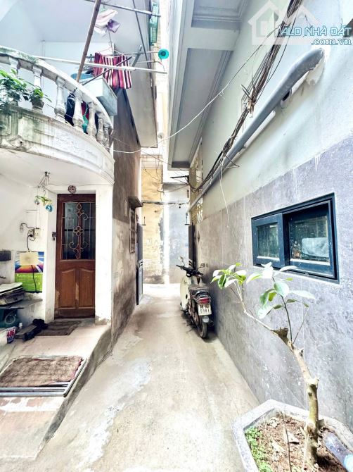 20M RA MẶT ĐƯỜNG ĐẠI LA - MINH KHAI - HAI BÀ TRƯNG - 4 TẦNG 1 TUM - 3 NGỦ - NHỈNH 4 TỶ - 14