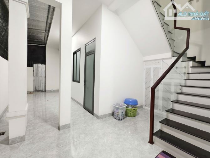 "Bán nhà nghỉ 6 tỷ, lợi nhuận 40 triệu/tháng ở Suối Hiệp, Diên Khánh  - Đường ô tô 3 - 4 m - 2