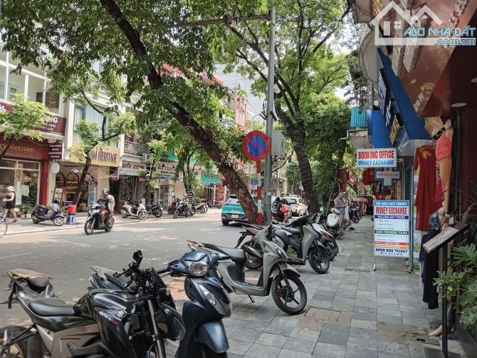 Bán nhà mặt phố Hàng Bông - 200m ra Bờ Hồ - 460m2 - mặt tiền 14.5m- Đầu tư siêu lời 367 tỷ