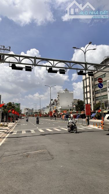 💥 DUY NHẤT – LÔ ĐẤT VÀNG MẶT TIỀN CÔNG VIÊN VĂN HÓA, Q.GÒ VẤP 💥   🏢 840 mà ² - 2