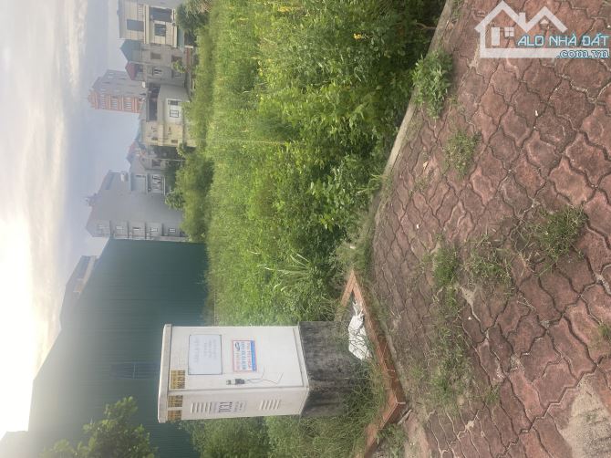 GIA ĐÔNG – THUẬN THÀNH – 100M² – VỈA HÈ – Ô TÔ TRÁNH – 2 THOÁNG  Mảnh đất vị trí đẹp ngay - 2
