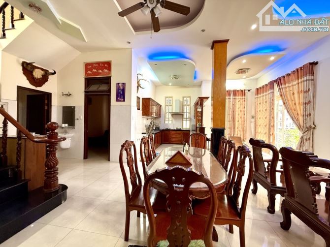 Biệt Thự Xô Viết Nghệ Tĩnh -637m2- TL- Lô Góc Triệu View -3 Mặt Thông Thoáng - 2