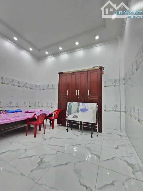 Nhà gần VinCom Dĩ An, phường Dĩ An, TP Dĩ An. 12,8 tỷ - 2