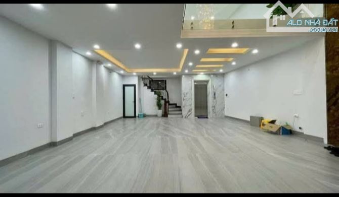 Cần bán gấp nhà 7tầng thang máy full nội thất, ngõ gốc đề Hoàng Mai. - 2