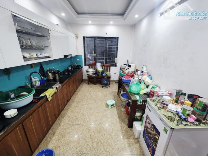 khương đình Nguyễn Trãi 2 thoáng 61m 5T 19 tỷ ô tô tránh , đỗ ngày đêm. - 2