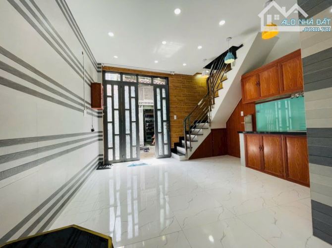 20m² – 2 Tầng – Hẻm Xe Hơi – Gần Chợ Thạch Đà –   2,8 tỷ 🌹 - 2