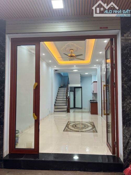 CHÍNH CHỦ BÁN NHÀ PHÂN LÔ HỌC VIỆN CẢNH SÁT – Ô TÔ VÀO NHÀ – KD ĐỈNH – SÁT ĐƯỜNG TÂY THĂNG - 2