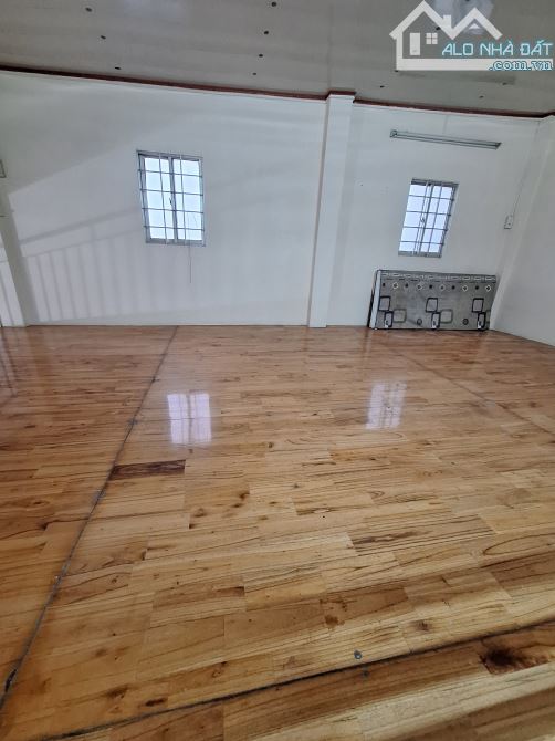 Bánn nhà,đường phạm hữu lầu ,phường Phú Mỹ, quận 7. Dt:4,4×11m,giá:3,5ty - 2