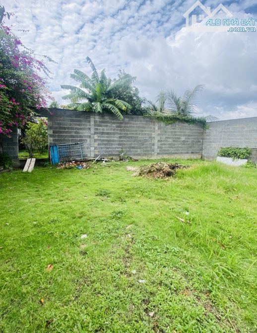 🔥 Bán lô đất 582m2 Đường Nguyễn Văn Quá Q12.Dt 8m nở hậu 12,6m*60.fuLL thổ cư💰 21 tỷ - 2