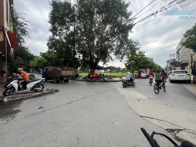 🐦‍🔥 ĐẤT HIẾM KCN QUANG MINH - 2 MẶT TIỀN - Ô TÔ ĐỖ CỬA , CHỈ NHỈNH 2 TỶ 🐦‍🔥 - 2