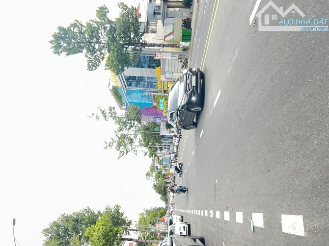 Bán biệt thự 3 tầng kdc D2D, p.Thống Nhất, tp Biên Hoà. 10x20m 500m sàn 19 tỷ - 2