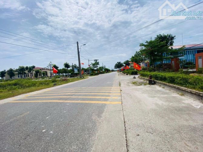 Bán đất đấu giá ngay trung tâm Quảng Thái : Gần Chọ Nịu,Trường học,BCH Quân Sự xã Đan Điền - 2