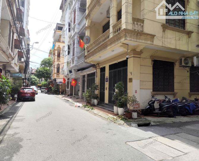 BÁN NHÀ TRUNG HÒA CẦU GIẤY 75m2 × 5T × MT 5,6m. LÔ GÓC 2 Ô TÔ TRÁNH 2 BÊN - VĂN PHÒNG ĐỈNH - 2