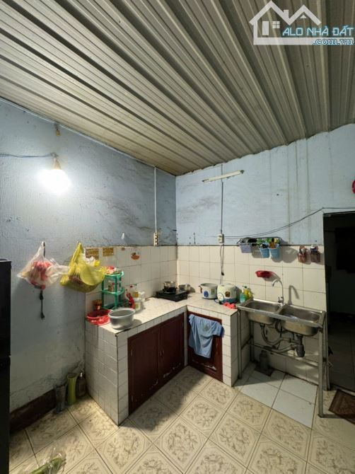 Bán nhà cấp 4 cũ DT 6nx18, SHR thổ cư, đường xe hơi né nhau, cây xăng 26 Phường Tân Phong. - 2