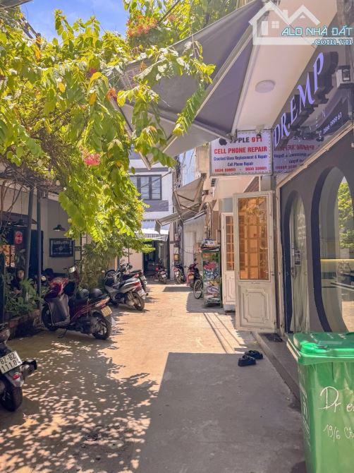 NHÀ MỚI 2 TẦNG KIỆT SÁT MẶT TIỀN GẦN CẦU RỒNG 60M2 - 2