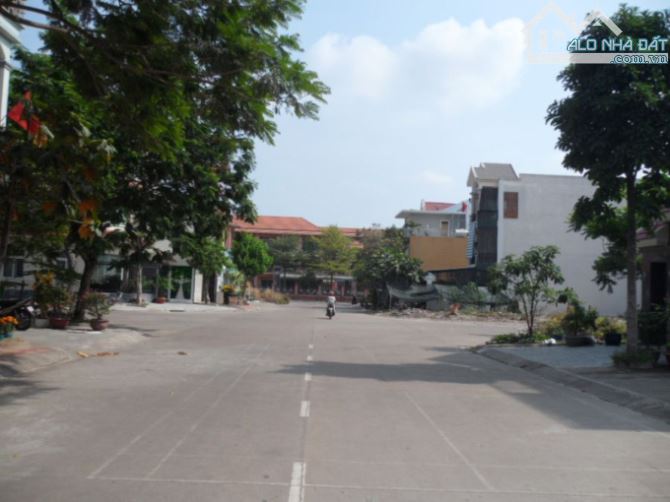 Đất trung tâm hành chính Dĩ An, phường Dĩ An, TP Dĩ An. (5x20,4m) 7 tỷ - 2