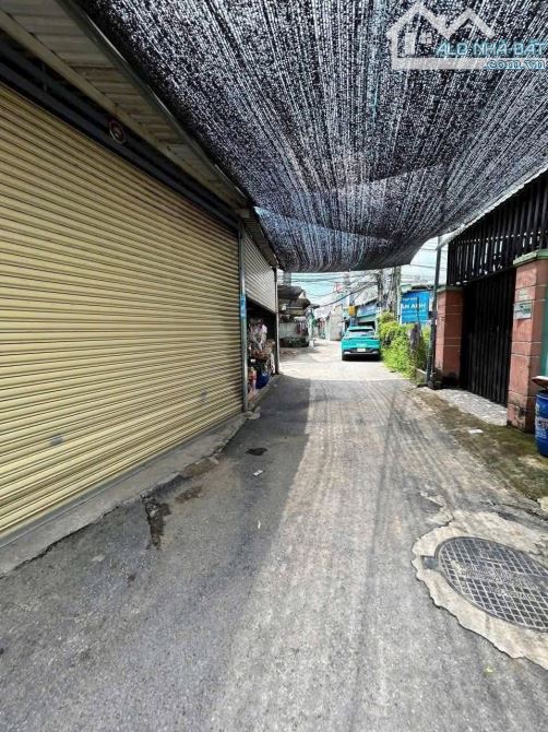 BÁN NHÀ CẤP 4 HAI MT KHU DÂN CƯ, GẦN TRUNG  TÂM Y TẾ DĨ AN, GIÁ 2.6 TỈ, DT  101M2 - 2