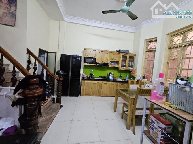 Bán nhà mặt phố Xuân Đỉnh 82 m2 MT 5.6 m xây 3 tầng, vỉa hè, Ô tô tránh chỉ 18.5 tỷ - 2
