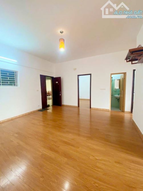 BÁN CHUNG CƯ TRẦN THỦ ĐỘ - 77M2 - TRUNG TÂM - MẶT PHỐ - 3 NGỦ - 4,7 TỶ. - 2