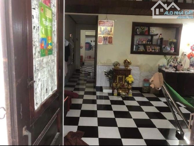 🔥Bán Đất tặng Nhà– Đất Vuông –Nguyễn Hoàng – Giá 2.x Tỷ - Gần 70m2 MT ~5m – Dễ Đầu Tư & Ở - 2