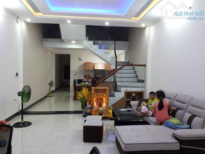 Nhà 3 tầng mặt tiền Trương Quang Được ngay cửa vào đảo Kim Cương euro3 siêu vip - 2