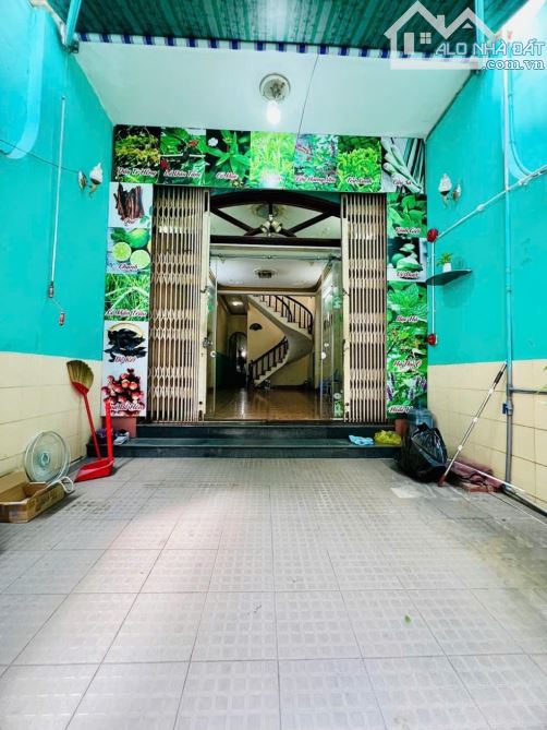 Nhà khu V.I.P Nguyễn Hồng Đào, 3 tầng, 4x22m, sát Trường Chinh tuyến Metro đang hoàn thiện - 2