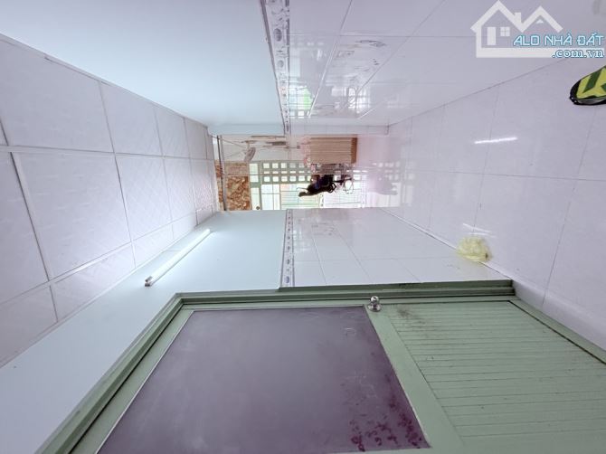 Nhỉnh 4 tỷ nhà 7x13m mặt tiền Thới Tam Thôn, Hóc Môn - 2