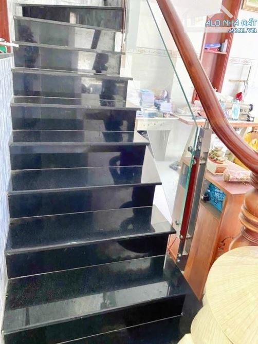 🔥 LINH TÂY – NHÀ 3 TẦNG KIÊN CỐ, HOÀN CÔNG ĐẦY ĐỦ - 2