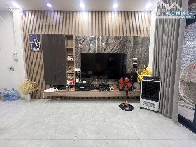 BÁN NHÀ HẺM Ô TÔ Y NIKOSOR P TÂN LẬP TP BMT - 2