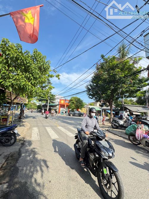 Bán 104m đất tặng nhà 3 tầng 2 mặt tiền đường Lê Văn Thứ trục thông biển ngay Chợ Mân Thái - 2