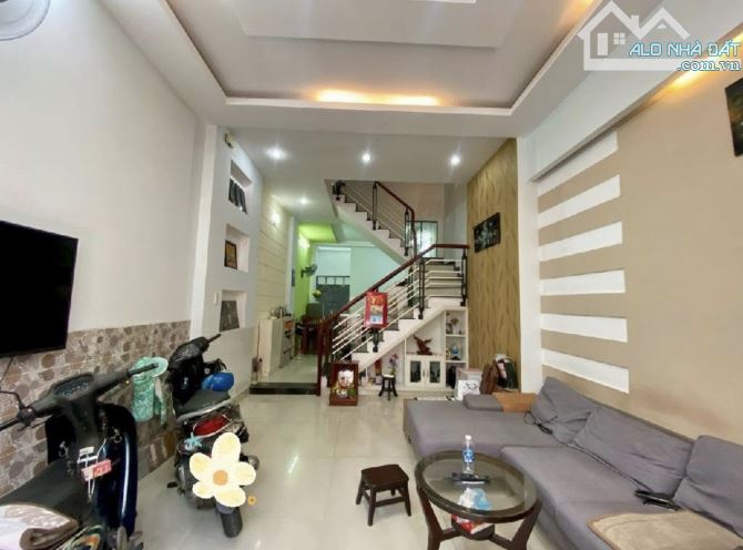 GẤP! BÁN NHÀ NGUYỄN TIỂU LA, PHƯỜNG 8, QUẬN 10. GIÁ 4TỶ960-60M2. CHO THUÊ 20TRIỆU. SỔ SẴN - 2