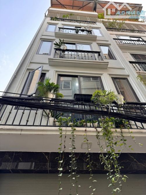 Phân lô Trần Tử Bình Hoàng Quốc Việt 38m 4T 3,9MT 12,9 tỷ - 2