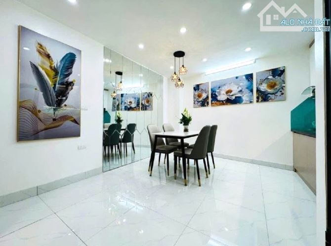 BÁN NHÀ THỊNH LIỆT – GIẢI PHÓNG – Ô TÔ VÀO NHÀ – 48M² – 5 TẦNG – NỘI THẤT XỊN – 9.9 TỶ - 2