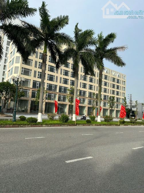 Rẻ nhất khu vực lô nhìn vườn hoa Hòa ĐÌnh, Võ Cường, BN. DT 81m2 mà giá chỉ 6,85 tỷ - 2