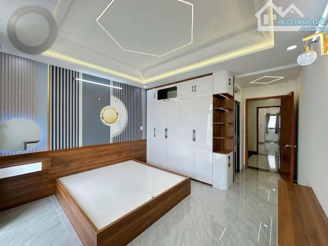 SIÊU PHẨM 6 TẦNG, THANG MÁY XỊN,62 M2,Hẻm 12 m, AO ĐÔI, BÌNH TÂN,chỉ 9.X Tỷ - 2