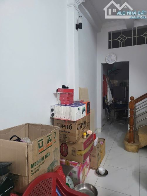 Bán nhà hẻm Ngô Quyền quận 10, hẻm xe hơi, 48m2, 1 trệt 1 lầu, 3 phòng ngủ - 2