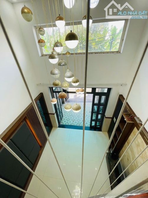 Dương Quảng Hàm - Hẻm 6M Thông 1Sẹc - 68M² - 5Tầng BTCT - 2