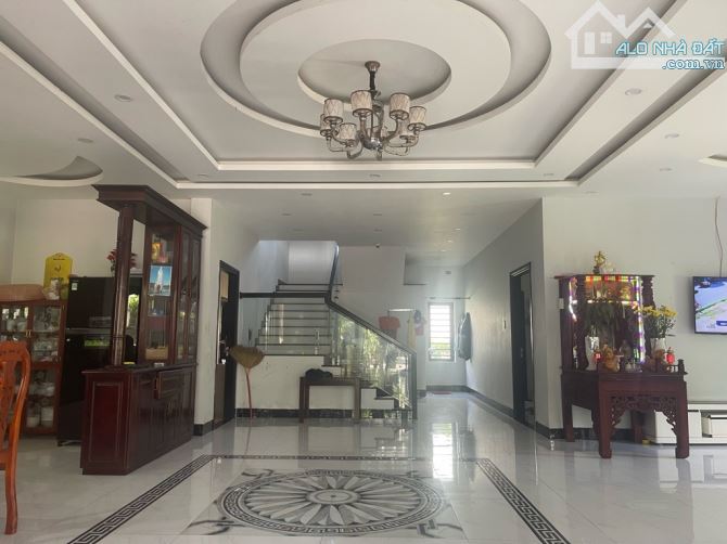 BIỆT THỰ 3 TẦNG MẶT TIỀN PHẠM HỮU NHẬT - ĐI BỘ TỚI BIỂN NON NƯỚC VÀI BƯỚC CHÂN - 2