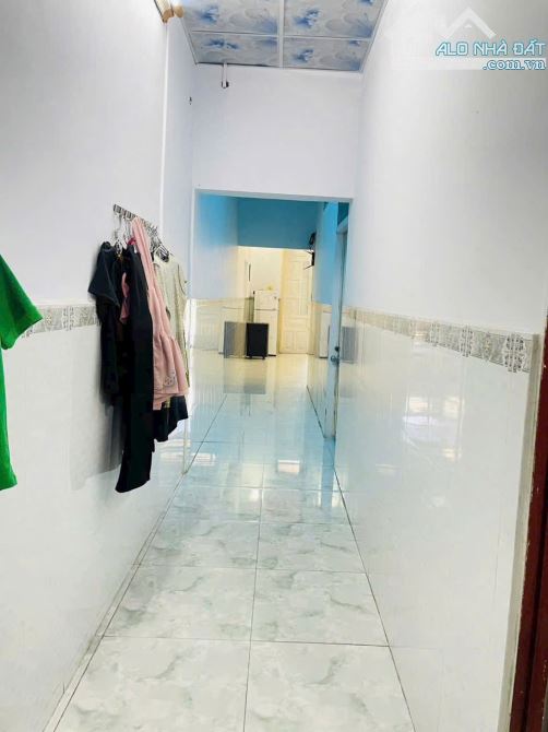 Bán nhà SR, TC, DT 5 X 28, P.Tân Phong, đường 6m thông, chỉ 3,2 tỷ - 2