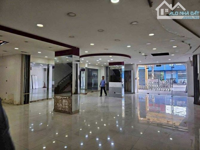 Cho thuê mặt bằng kinh doanh 2 tầng mặt tiền lê văn việt ngã 4 thủ đức 260m2 sàn 11x25 - 2