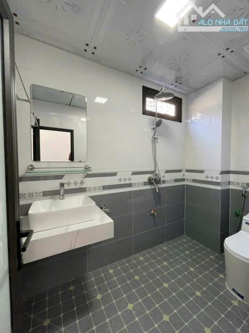 10M Ra phố Ngô Quyền ô tô đỗ dừng ngày đêm 30m 5T full nội thất chỉ 8,2 tỷ - 3