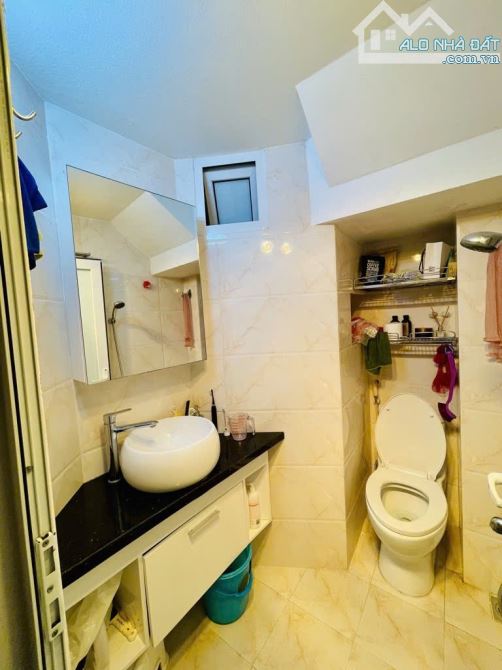 NHÀ DÂN BA ĐÌNH 3 TẦNG - NGÕ THÔNG - SỐNG YÊN TĨNH, VÀO Ở ĐƯỢC NGAY - 3