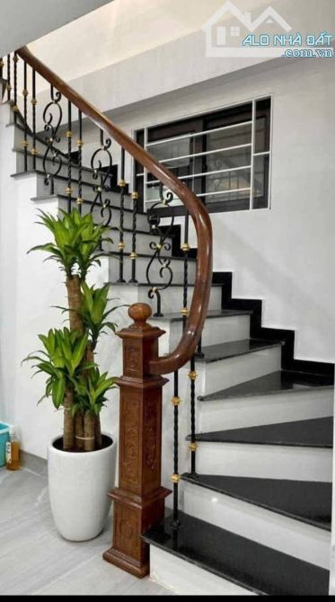 Cần bán gấp nhà 7tầng thang máy full nội thất, ngõ gốc đề Hoàng Mai. - 3