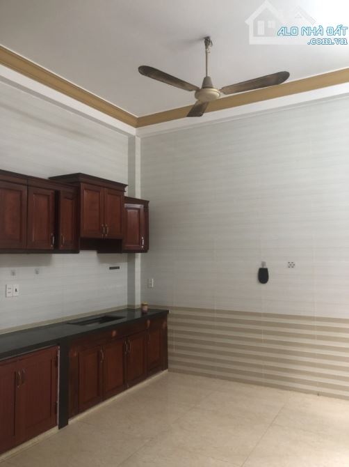 Lô Góc 2 Mặt Tiền Ấp Chiến Lược Kinh Doanh DT: 81m² (4.2m X 19m) Nhỉnh 5Tỷ - 3