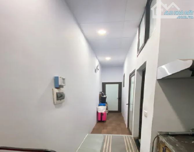 Bán gấp nhà   Phố Trần Quốc Hoàn , Cầu Giấy, giá nhỉnh 13 tỷ, chủ nhà hỗ trợ thiện chí - 3